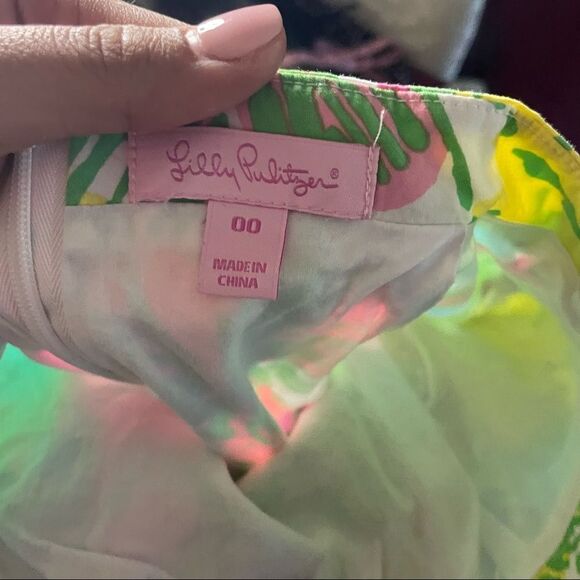 Lilly Pulitzer Printed Skirt- Size 00 - Picture 3 of 5